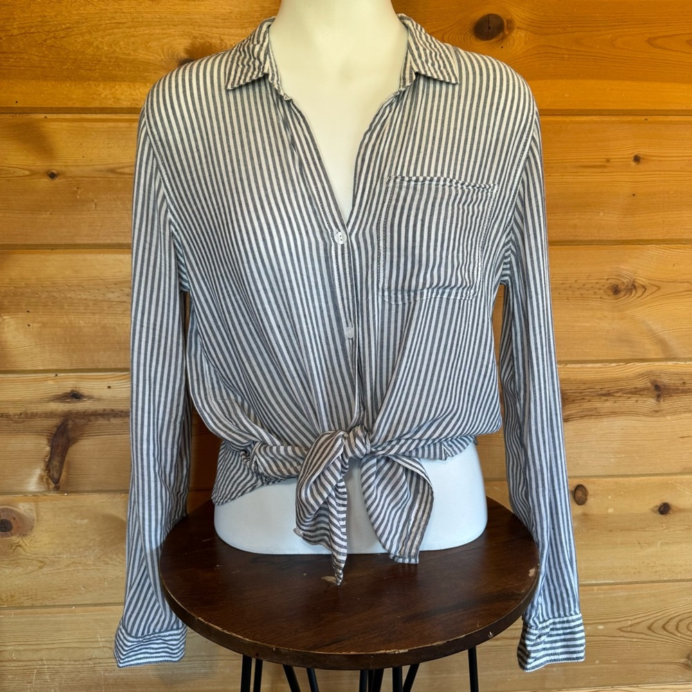 Beachy lounge button down shirt top stripe blue flowy small roll sleeve coverup